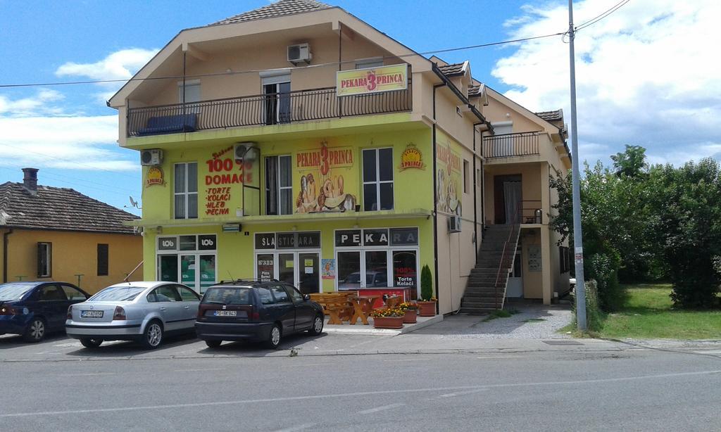 Guest House Vukovic 波德戈里察 外观 照片